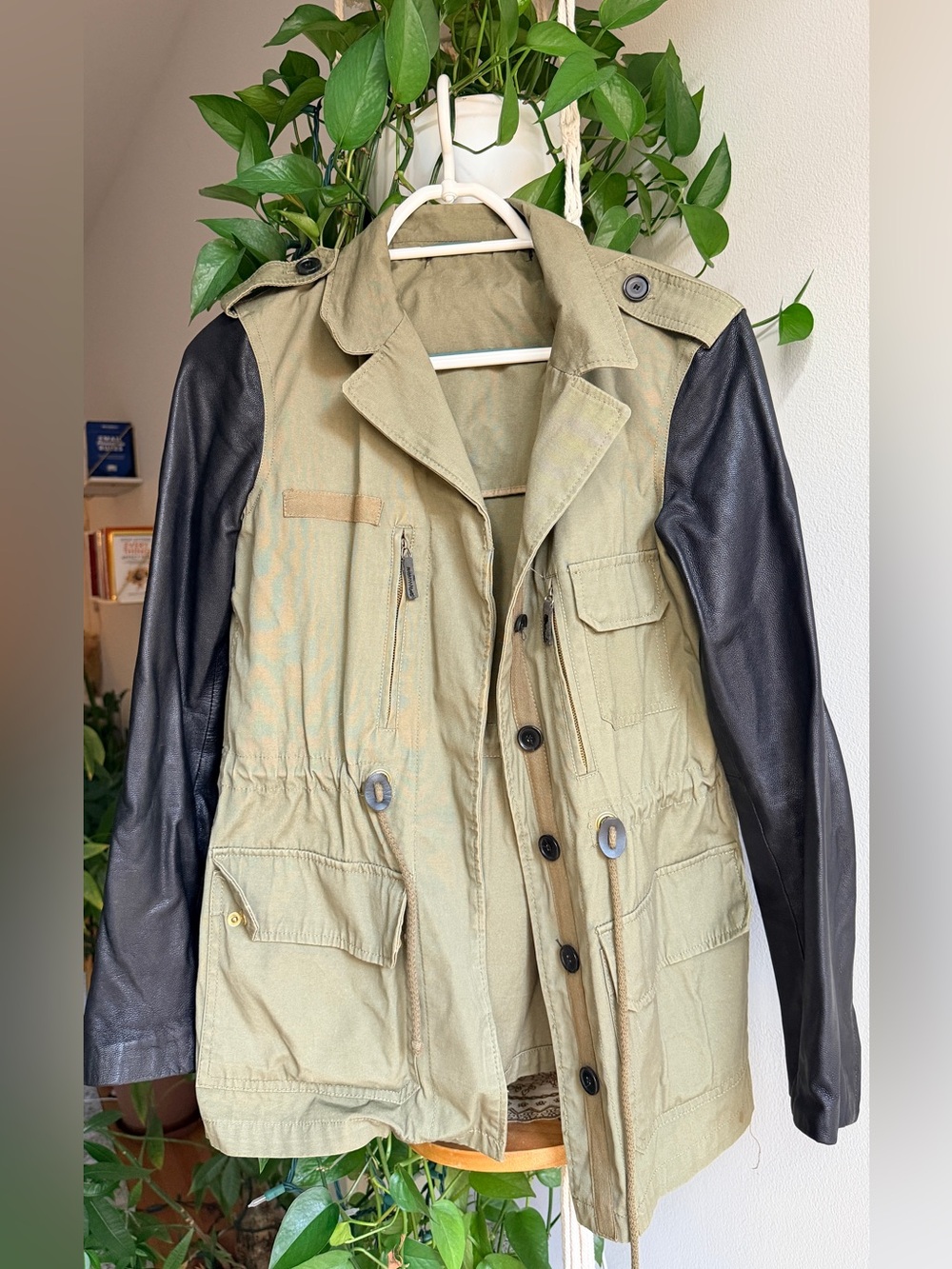 Zara Women’s Contrast-Sleeve Utility Jacket - Olive Green